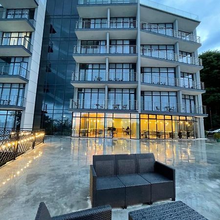 Hotel Biota Kwariati Exterior foto