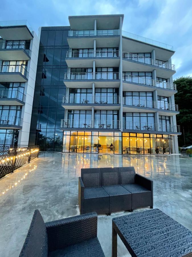 Hotel Biota Kwariati Exterior foto